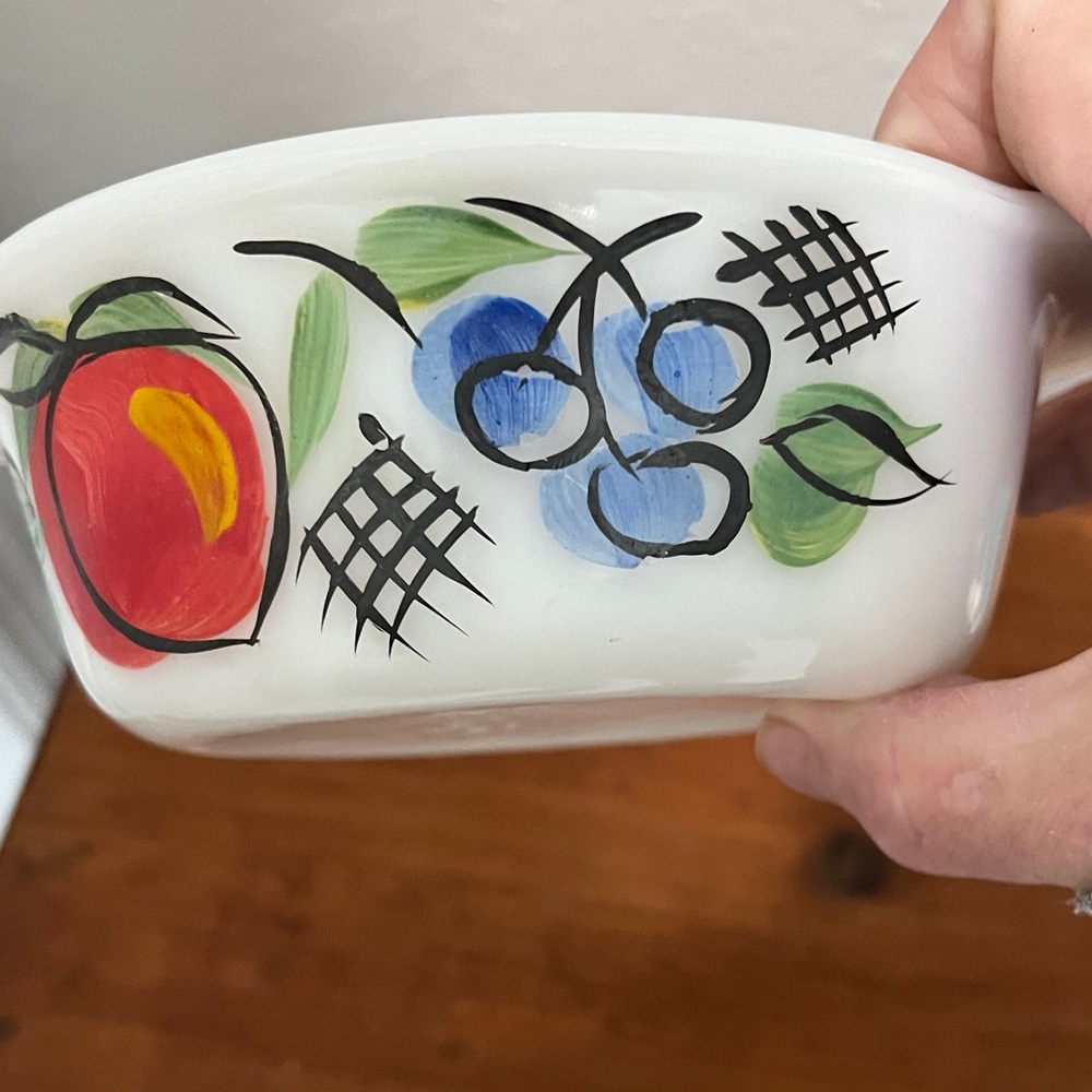 Fire King White Milk Glass Dish Hand painted by Gay Fad Fruit - Picture 4 of 9